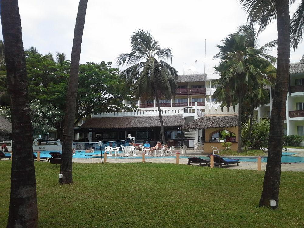 Bamburi Beach Hotel ภายนอก รูปภาพ